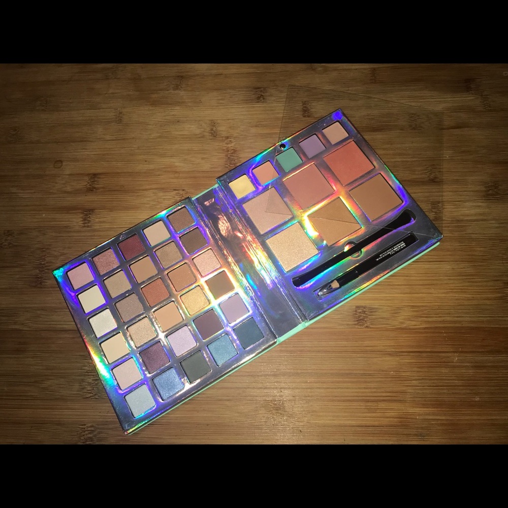 Complete Face & Eye Palette!